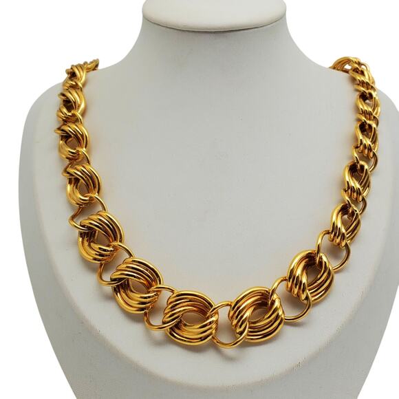 Monet Retro Gold Tone Link Necklace Chunky Bold Statement Graduated Chain Vtg - Picture 8 of 11